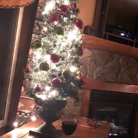 Meet your Posher, Leanne - Picture 1 of 1